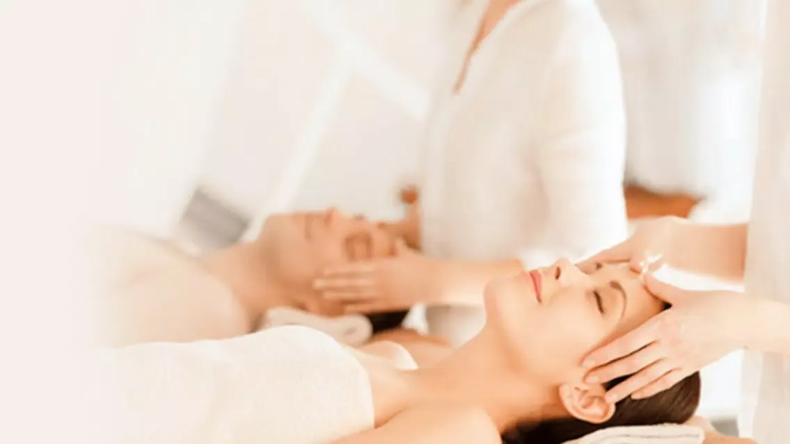 Lucy's Massage and Facials Screenshots