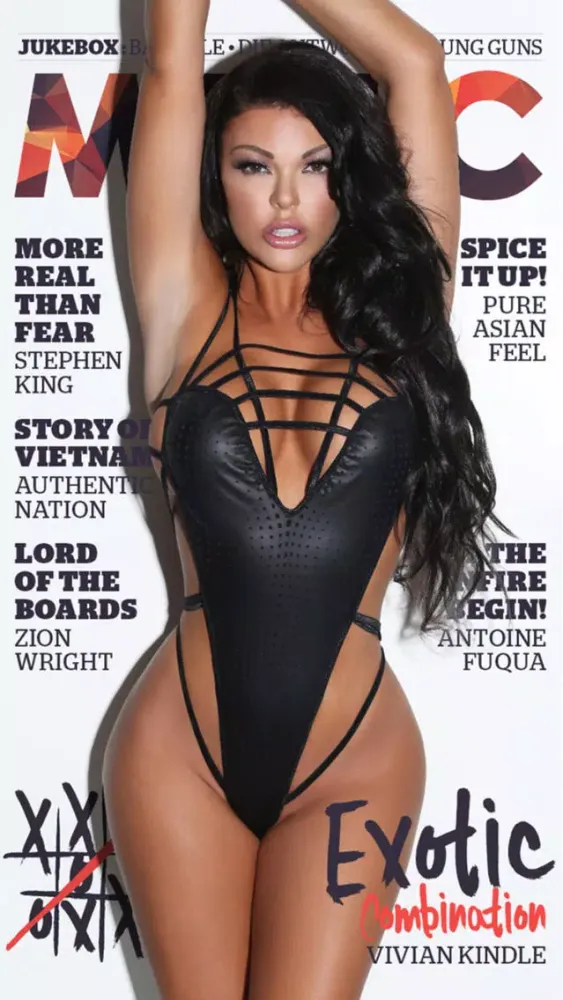 Zrzuty ekranu Absolutely Manic Magazine