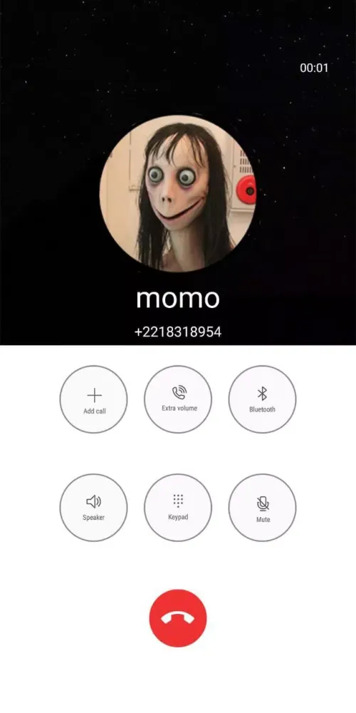 Capturas de pantalla de momo fake video call