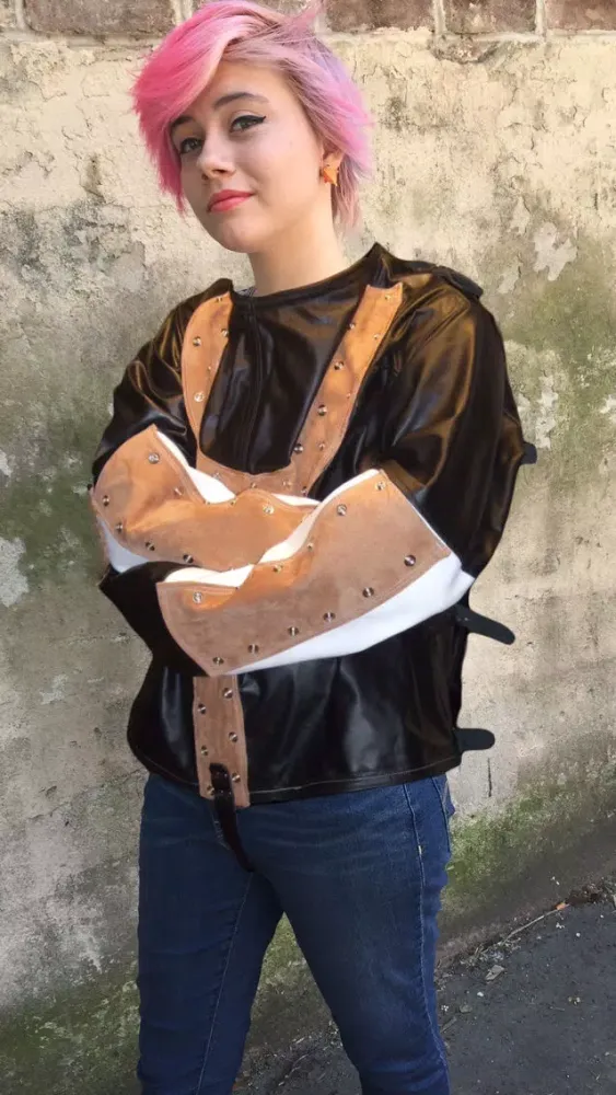 Straight Jacket Ekran Görüntüleri