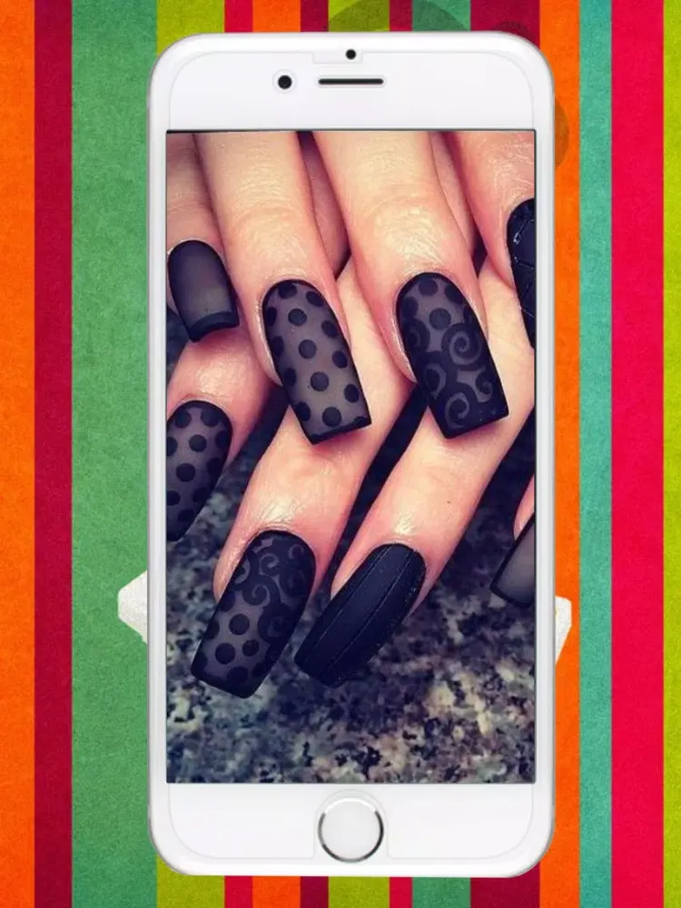 Captures d'écran de Nails Art & Design (best examples how girls and women can decor nails art fashion at home salon) free game iPad 