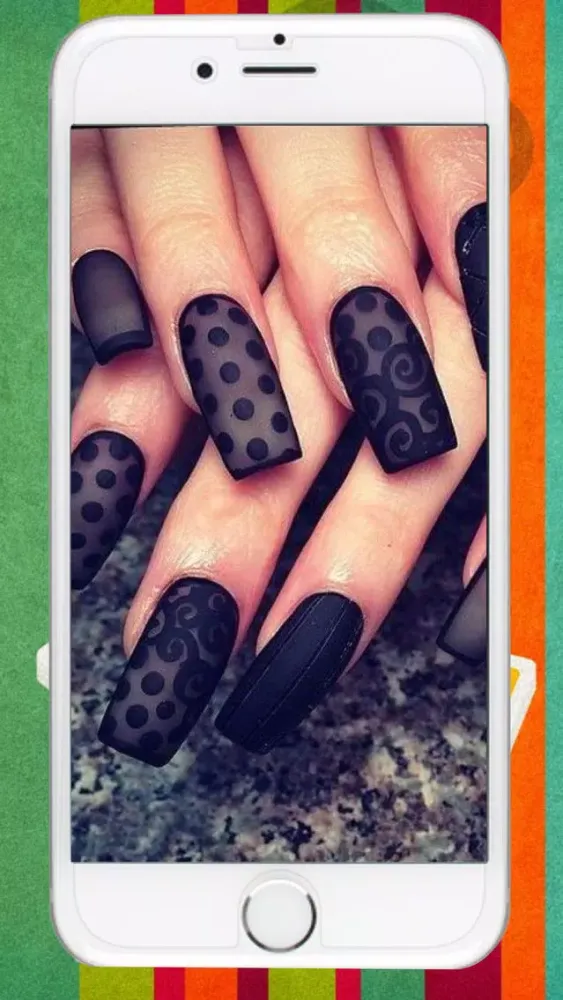 Captures d'écran de Nails Art & Design (best examples how girls and women can decor nails art fashion at home salon) free game