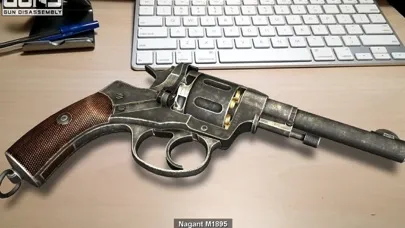 Capturas de tela do How it Works: Nagant M1895