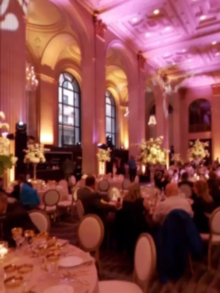 One King West Hotel - 3D VR 360 Wedding iPad  スクリーンショット