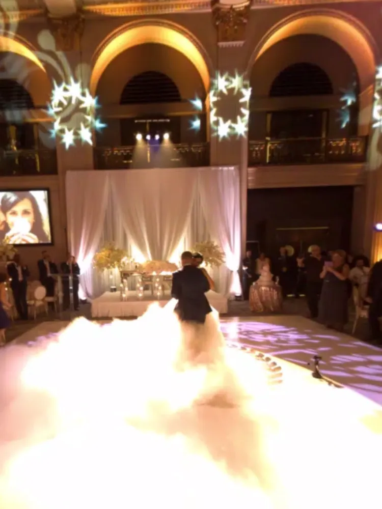 One King West Hotel - 3D VR 360 Wedding iPad  スクリーンショット