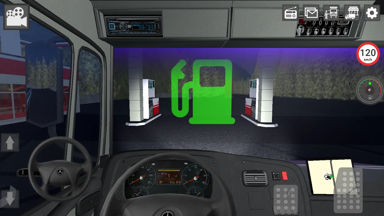 Screenshot di Mercedes Benz Truck Simulator