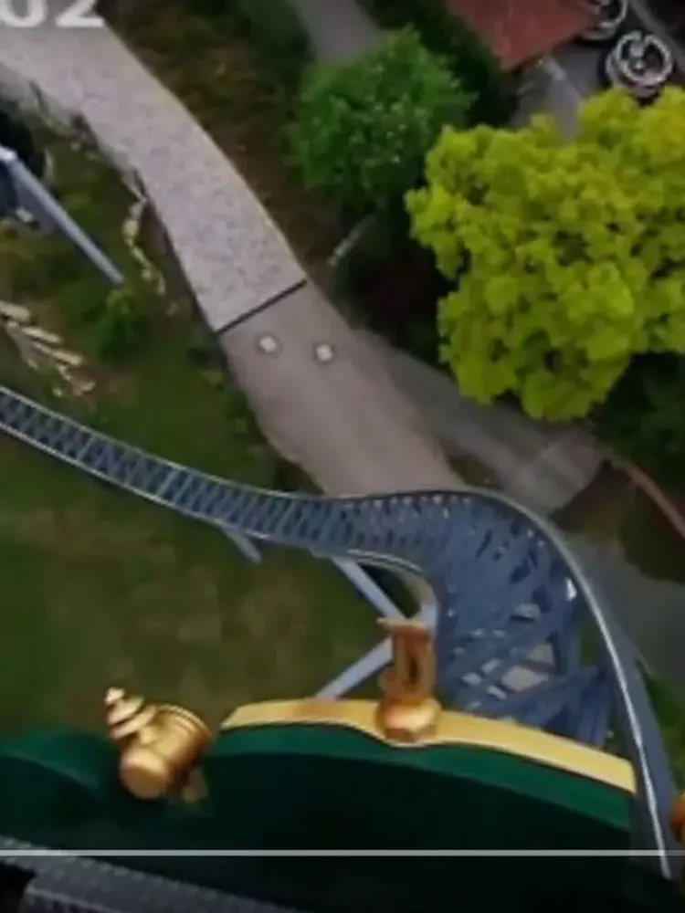 ภาพหน้าจอของ Vr Roller Coaster - Best Thrilling Experience iPad 