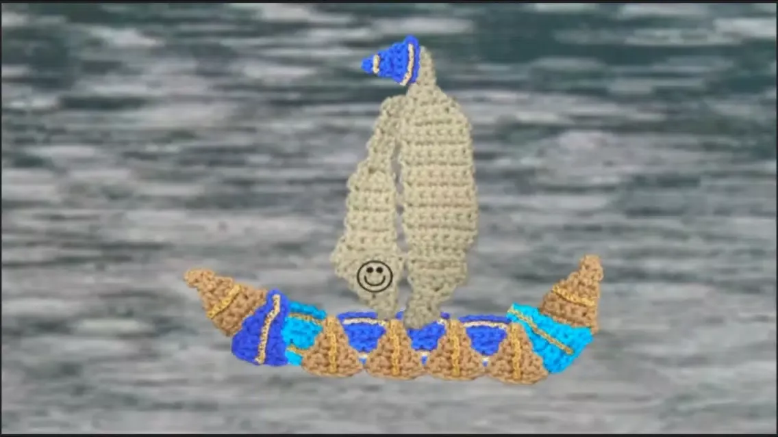 Tangkapan skrin Secrets 1-2, PATTCAST (Lefties): Pyramid crochet!