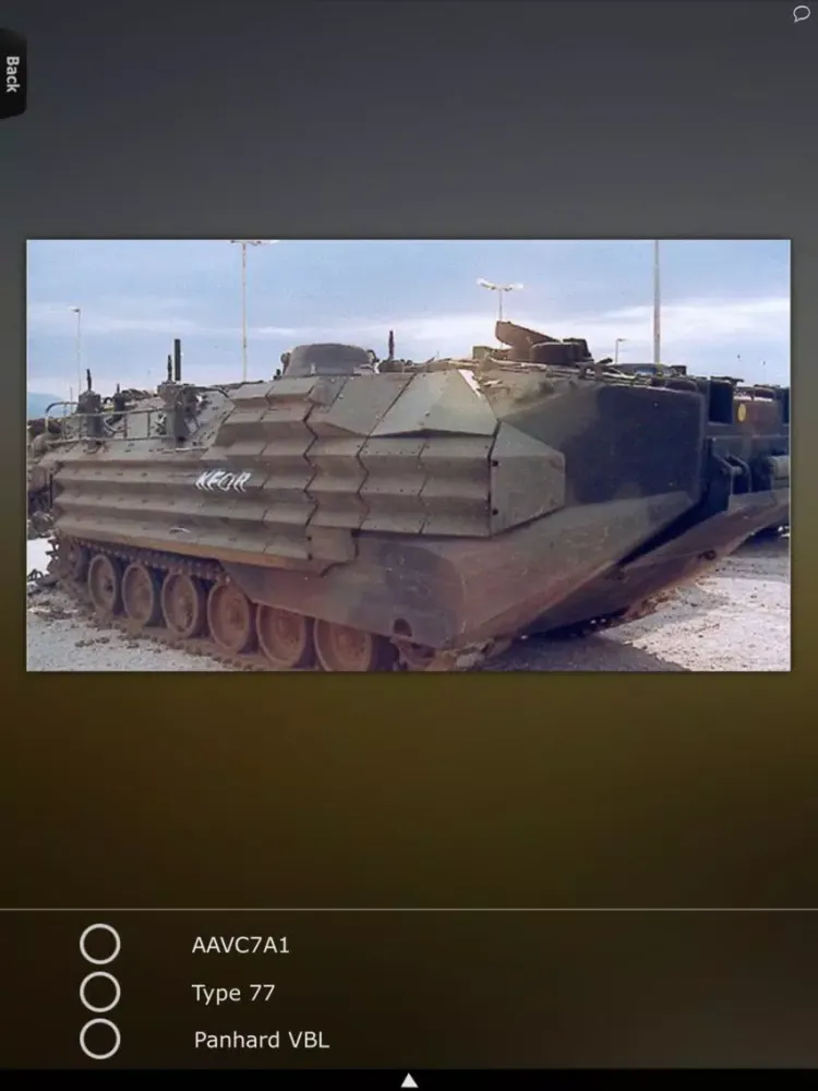 Military Armored Vehicles Info iPad 应用截图