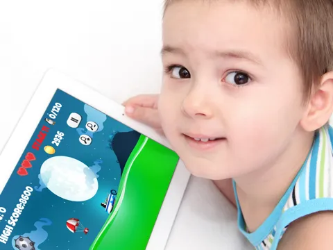 ภาพหน้าจอของ Super Penguin Rescue Free - "Marco" The Penguin vs "Steven" The Shark! iPad 