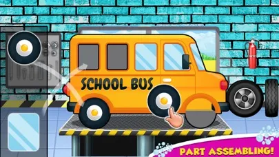 ภาพหน้าจอของ School Bus Auto Workshop Game