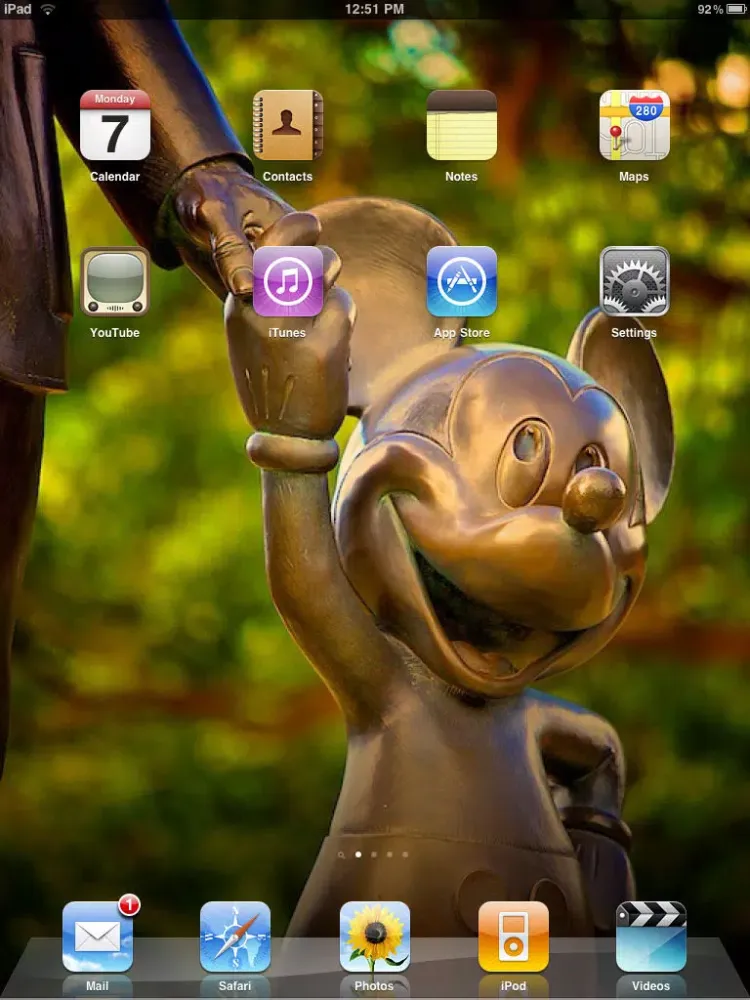 WDW Pics - Walt Disney World Wallpapers iPad  Screenshots