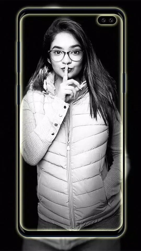 Capturas de pantalla de Anushka Sen Wallpaper and Phot