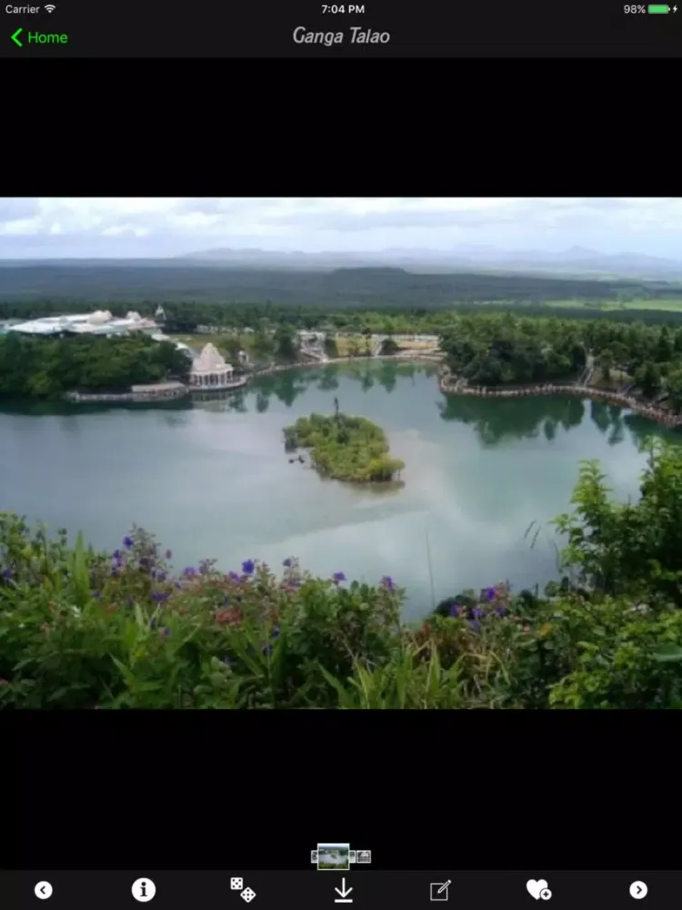 صور Lakes and Waterfalls of the World iPad 