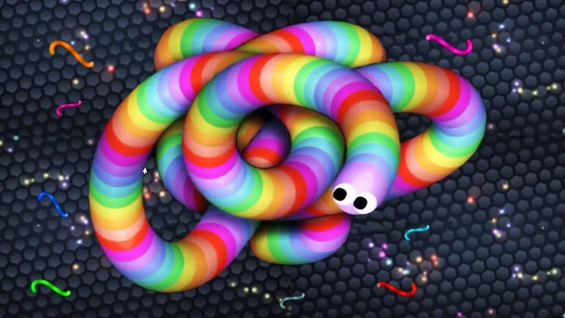 Screenshot di Snaker Dash -Color Snake Dance