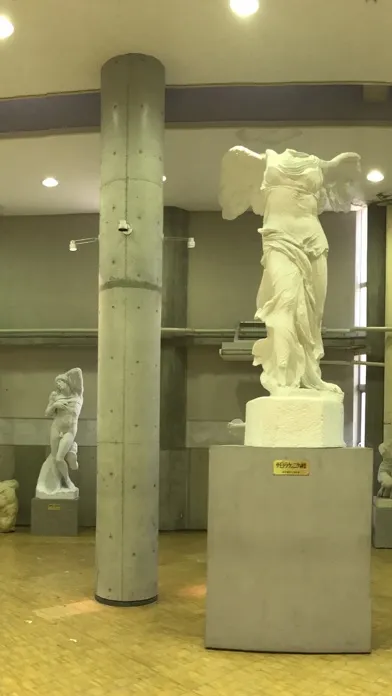 Tangkapan layar Escape From Statues Room