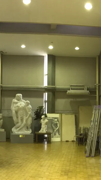 Tangkapan layar Escape From Statues Room