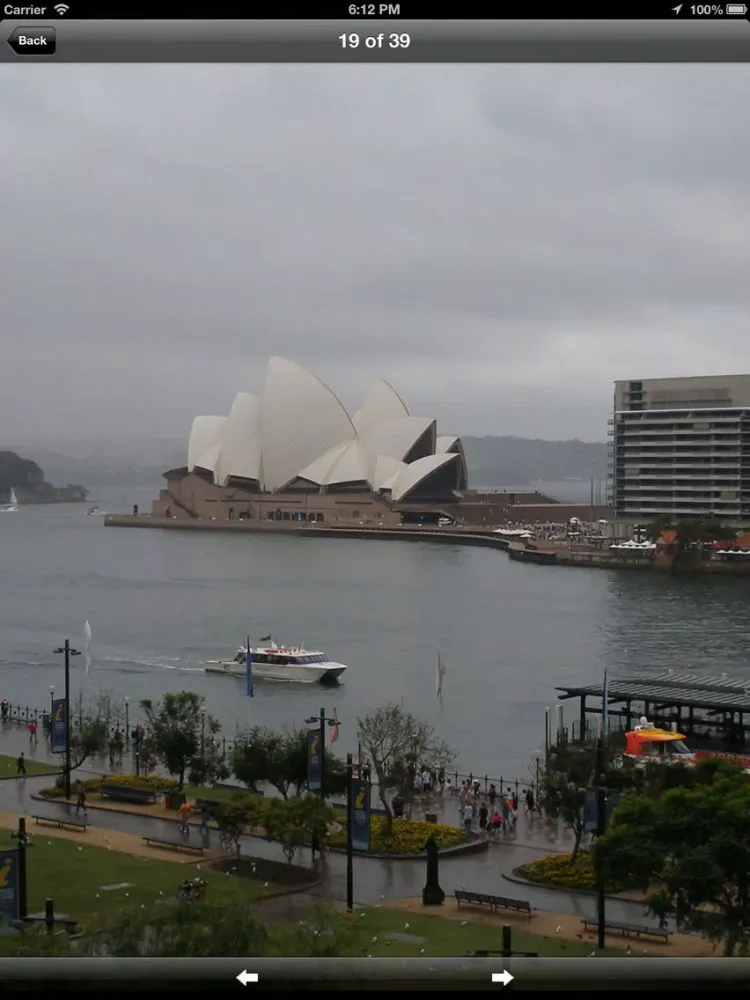 Sydney Offline Travel Guide iPad  Screenshots
