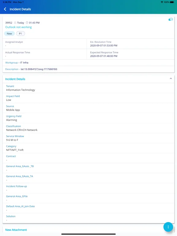 SymphonyAI Helpdesk iPad  スクリーンショット