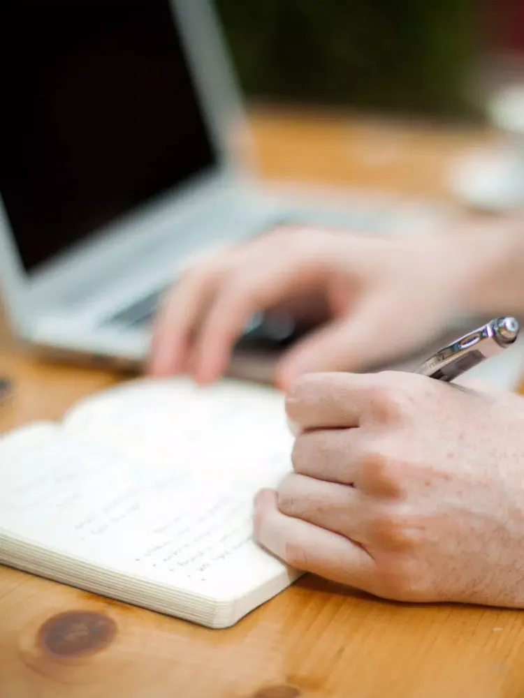 Capturas de tela do How To Write A Eulogy iPad 