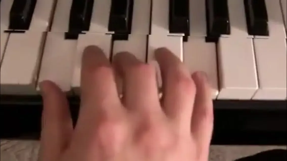 Tangkapan layar Learn To Play The Piano