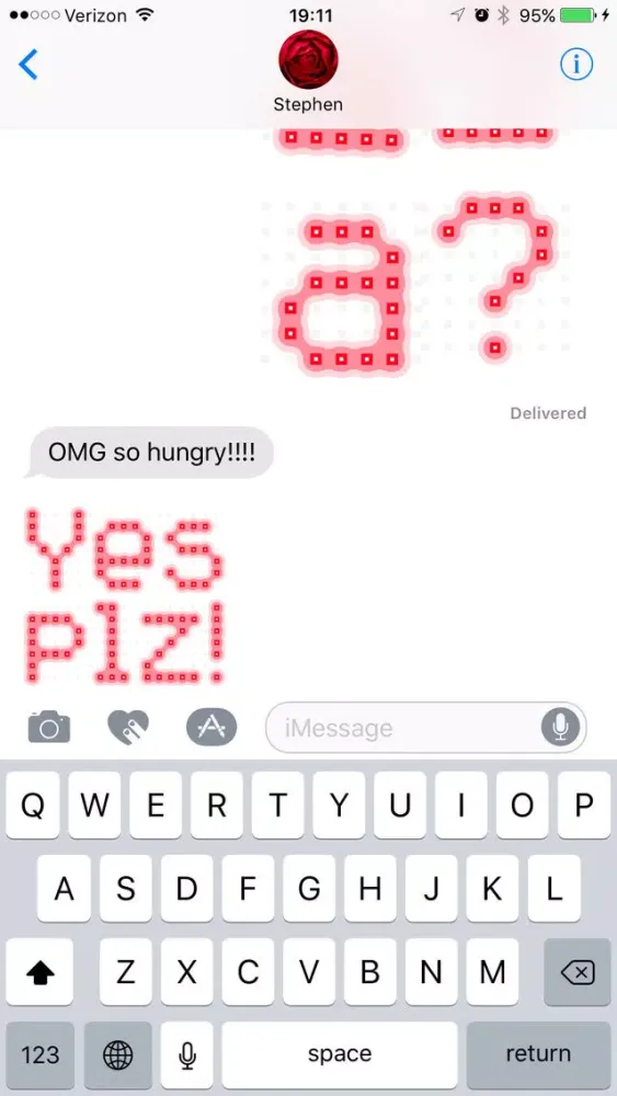 Capturas de pantalla de Next Stop: an LED-inspired font as a sticker pack