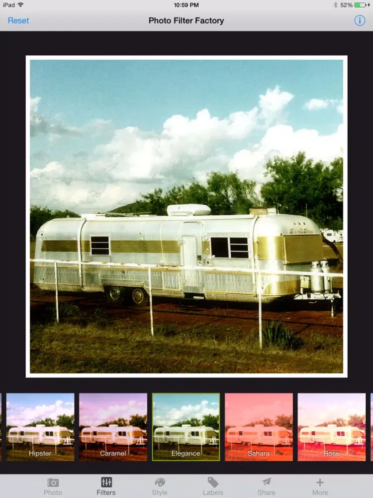 Zrzuty ekranu Photo Filter Factory - Vintage Camera + Lens FX + Picture Frame Border + Caption and Pic Editor for Instagram FREE iPad 