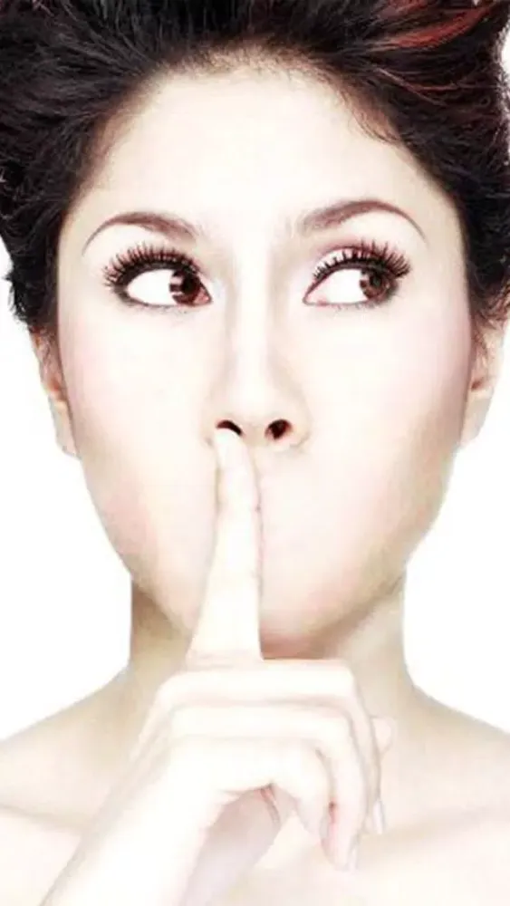 Tangkapan skrin Impossible photo montages – Incredible effects