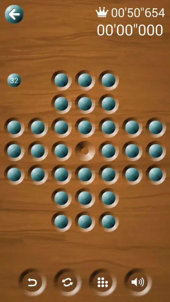 Tangkapan layar Damitario - Peg Solitaire