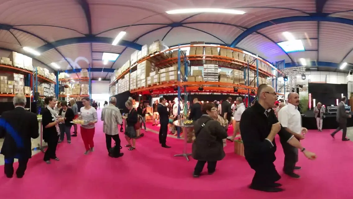 Tangkapan skrin 360° - LE LIVE by GENICADO