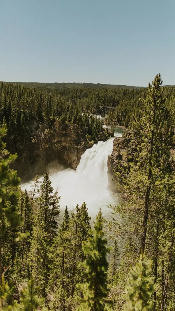 Скриншоты Yellowstone National Park