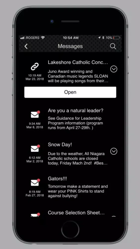 تصاویر Lakeshore Catholic High School