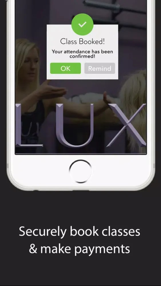 Tangkapan layar LUX Booking App