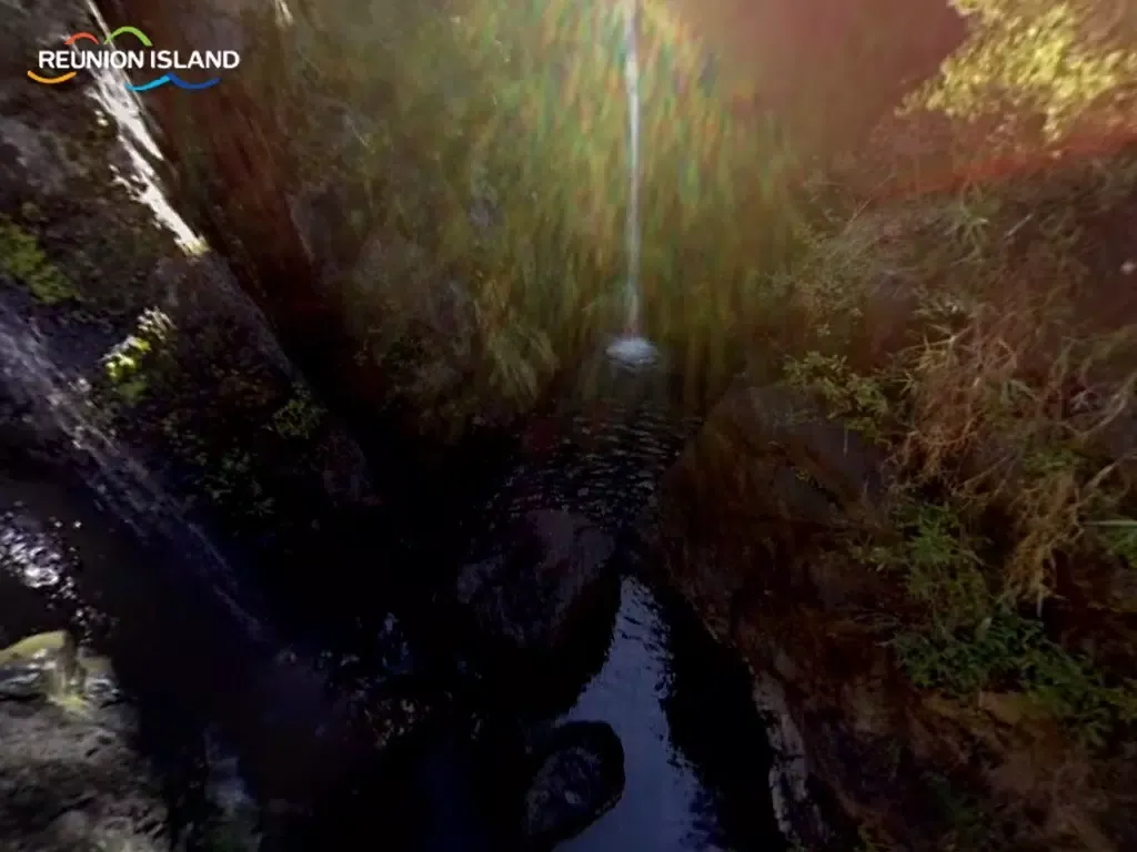 ภาพหน้าจอของ Reunion Island iPad 