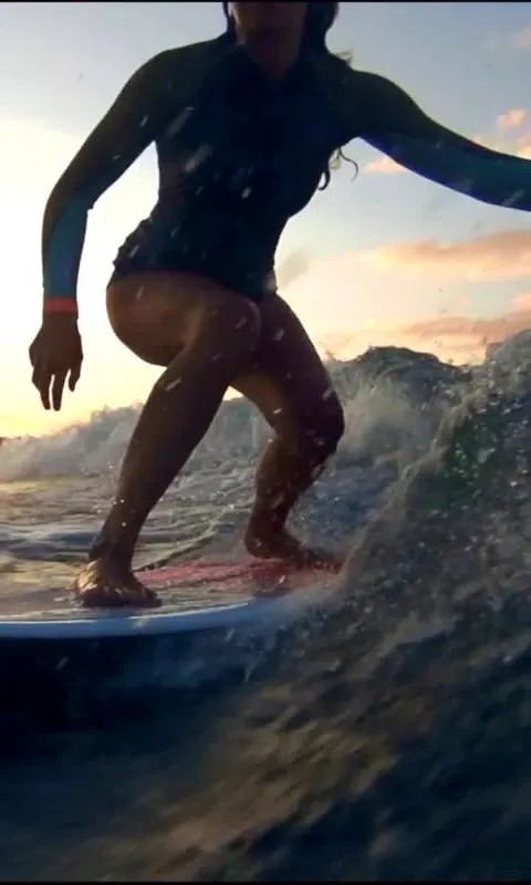 Tangkapan skrin Surfing live wallpaper