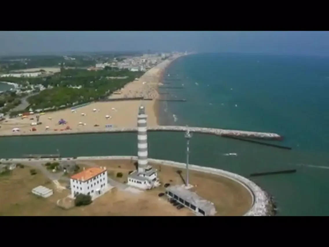 Capturas de pantalla de Jesolo Official Mobile Guide HD iPad 
