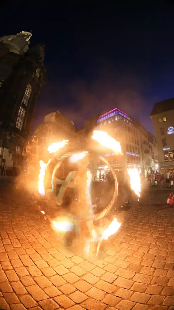 VR Fire Art Street Artists Virtual Reality 360应用截图