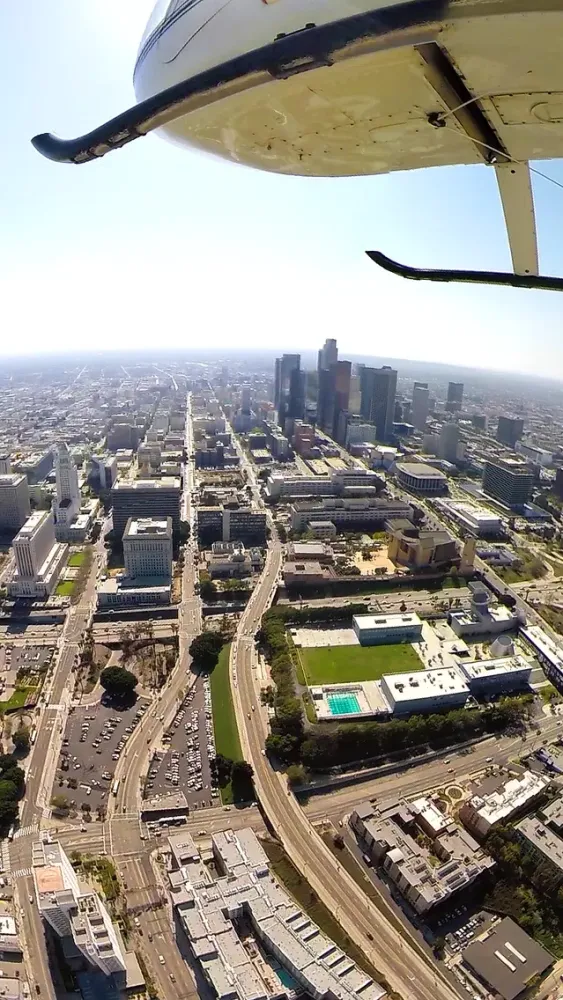 Capturas de tela do VR Los Angeles Helicopter Flight - Virtual Reality 360 L.A.