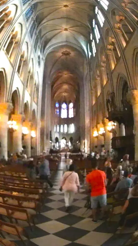 صور VR Notre Dame de Paris Virtual Reality 360