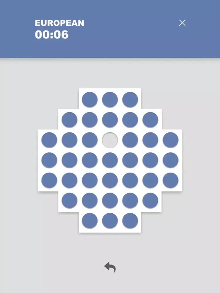 Capturas de tela do Peg Solitaire - Board Puzzle iPad 