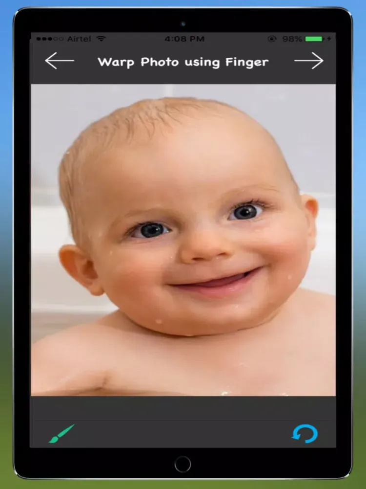 Tangkapan skrin Photo Warper - Warp, Bend and Distort your Face iPad 
