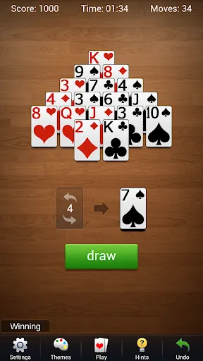 Tangkapan skrin Pyramid Solitaire - Card Games