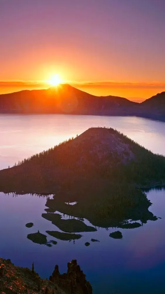 Crater Lake National Park wallpapers स्क्रीनशॉट